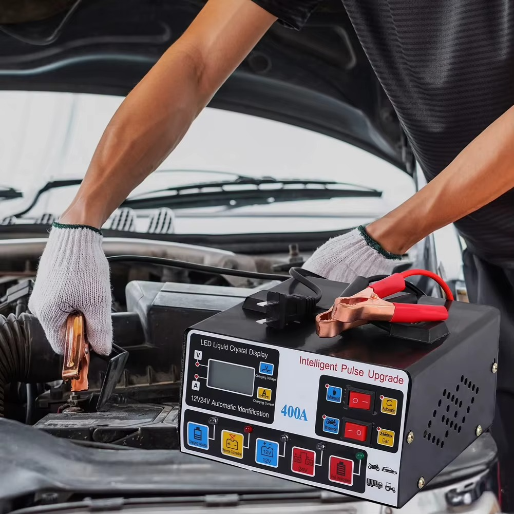 TURBO Punjač Akumulatora 400A – sa Funkcijom Reparacije (12V/24V)